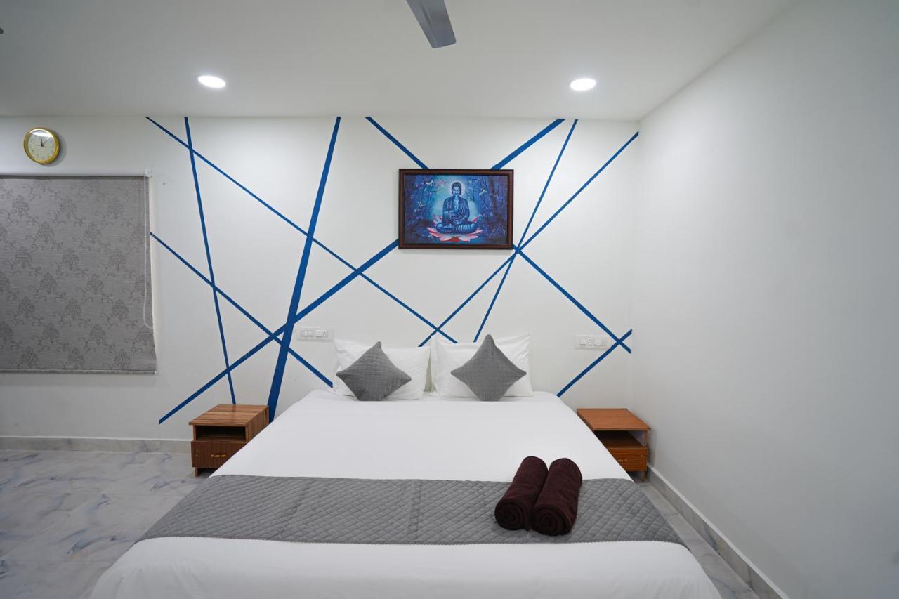 Mahasri Studio Apartments- Brand New Fully Furnished Air Conditioned Studio Apartments Тирупати Экстерьер фото