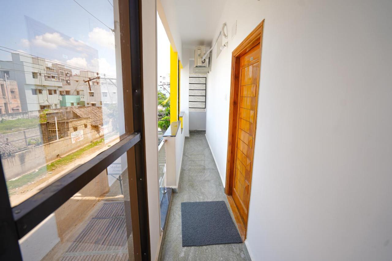 Mahasri Studio Apartments- Brand New Fully Furnished Air Conditioned Studio Apartments Тирупати Экстерьер фото